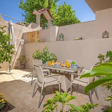 Panormos Luxury House Daire *