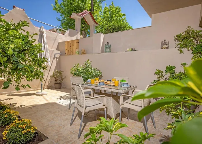 Panormos Luxury House דירה *